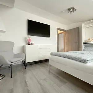 F10 Sky Apartment