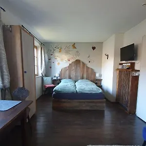 'sissi' Ein Zaubehaftes Im Modernen Landhausstil Apartment