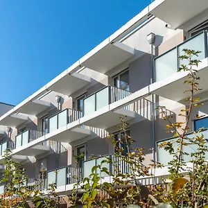 4* Aparthotel East